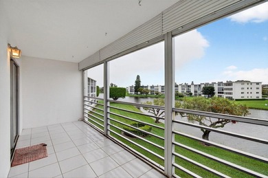Well-located 2BR/1.5BA condo in Boca Raton's desirable Century - photo 19