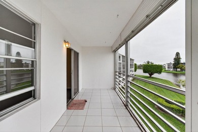 Well-located 2BR/1.5BA condo in Boca Raton's desirable Century - photo 20