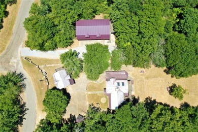 Room for Family & Friends!  Gated Circle driveway for easy - photo 21