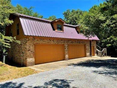 Room for Family & Friends!  Gated Circle driveway for easy - photo 22