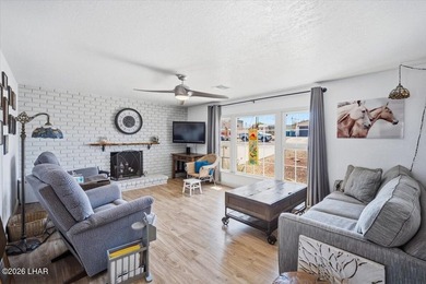 Welcome to 1857 Willow Ave, a beautifully maintained 2-bedroom - photo 4