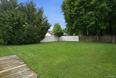 STOP THE CAR! Don't Miss out on this amazing 3 BR 1.5 Bath - photo 27