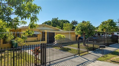 Beautiful corner lot single family home, 3 bedrooms and 2 - photo 3