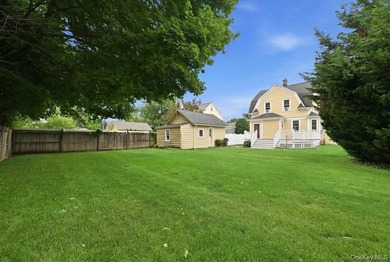 STOP THE CAR! Don't Miss out on this amazing 3 BR 1.5 Bath - photo 33