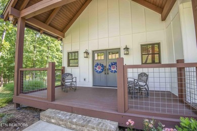 Lake Living on Watts Bar. This custom-built craftsman style home - photo 4