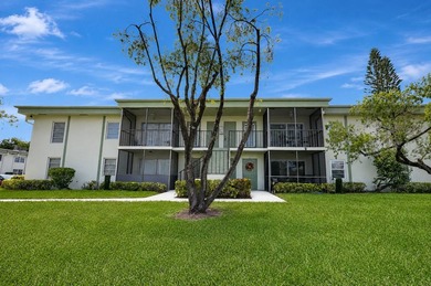 Huntington Lakes Condo For Sale in Delray Beach Florida