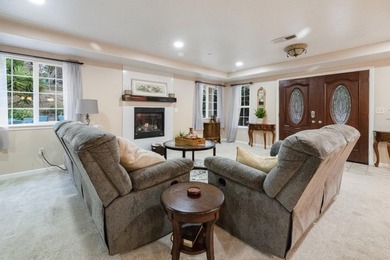 Welcome to this spacious 3-bedroom, 3-bathroom home located in - photo 9