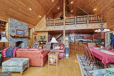Discover this rustic luxury home, perfectly positioned to - photo 12