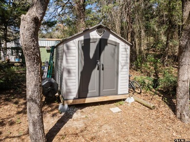 Tucked away in the serene Piney Woods of East Texas, this two - photo 15