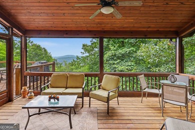 Discover this rustic luxury home, perfectly positioned to - photo 16