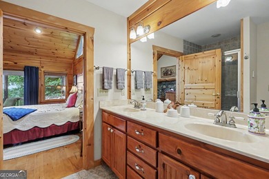 Discover this rustic luxury home, perfectly positioned to - photo 21