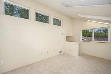 Private Southern Exposure on an Elevated Bluff! Lovingly - photo 22