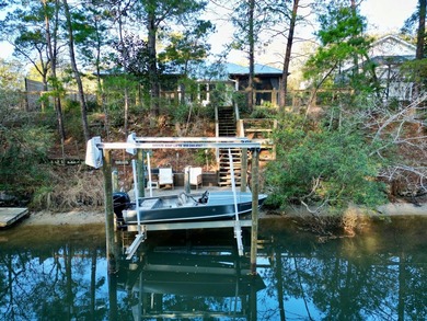 Enjoy canal-front living in this 3BR/3BA home located in - photo 29