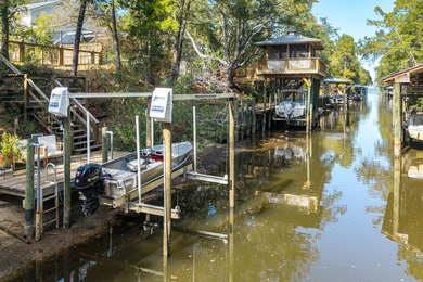 Enjoy canal-front living in this 3BR/3BA home located in - photo 30