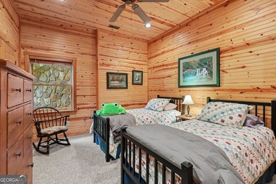 Discover this rustic luxury home, perfectly positioned to - photo 31
