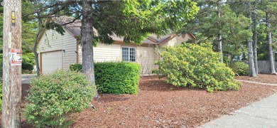 Siuslaw River Home For Sale in Florence Oregon