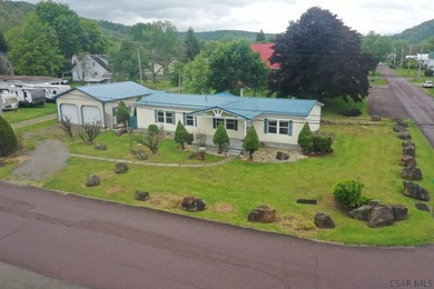 Discover the charm of mountain living in the picturesque borough - photo 3