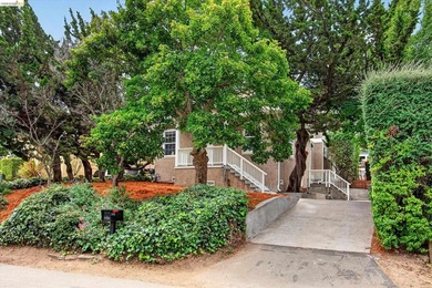 Welcome to 7925 Greenly Drive, a stunning contemporary home - photo 4