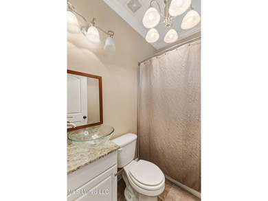 Charming 3-bedroom, 2-bath home situated on a spacious 0.82-acre - photo 16