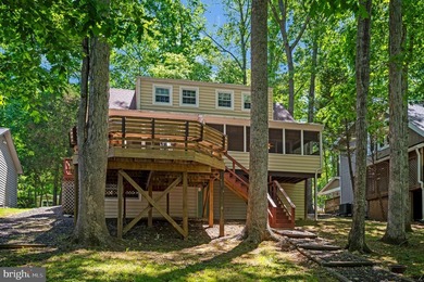 Welcome home to 139 Larkspur Lane, a waterfront retreat on - photo 38
