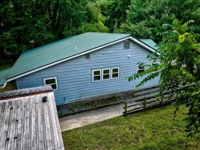 This centrally located home is ideal as a first purchase or