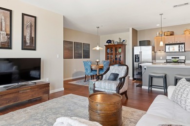 Commanding views of the city and lake from this 17th floor unit - photo 11