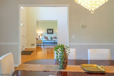 EXPANSIVE 5-BED/3-BATH COLONIAL WITH INCREDIBLE SPACE & PRIVACY! - photo 12