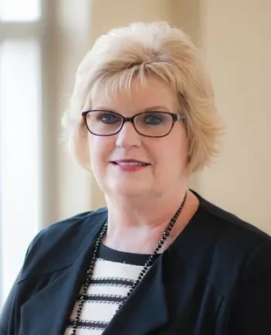 Sally Bailey with Coldwell Banker Real Estate Group in IN advertising on LakeHouse.com