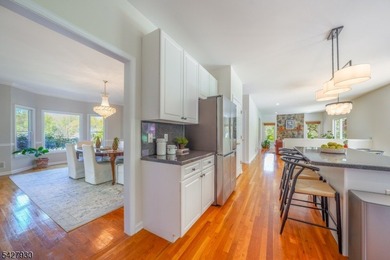 EXPANSIVE 5-BED/3-BATH COLONIAL WITH INCREDIBLE SPACE & PRIVACY! - photo 14