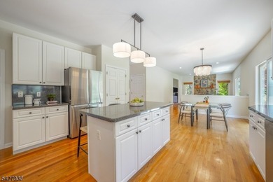 EXPANSIVE 5-BED/3-BATH COLONIAL WITH INCREDIBLE SPACE & PRIVACY! - photo 17