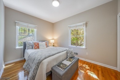 EXPANSIVE 5-BED/3-BATH COLONIAL WITH INCREDIBLE SPACE & PRIVACY! - photo 21