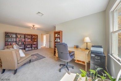 EXPANSIVE 5-BED/3-BATH COLONIAL WITH INCREDIBLE SPACE & PRIVACY! - photo 26