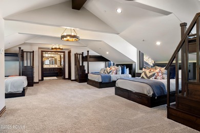Welcome to the Sky Ridge Retreat, an exceptional ski estate - photo 33