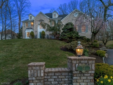 EXPANSIVE 5-BED/3-BATH COLONIAL WITH INCREDIBLE SPACE & PRIVACY! - photo 39