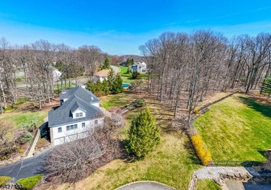 EXPANSIVE 5-BED/3-BATH COLONIAL WITH INCREDIBLE SPACE & PRIVACY! - photo 42