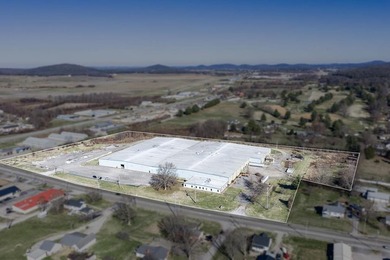 Exceptional 226,000 sq ft industrial facility on 16.5 acres in - photo 2