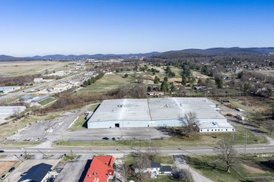 Exceptional 226,000 sq ft industrial facility on 16.5 acres in - photo 4