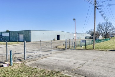 Exceptional 226,000 sq ft industrial facility on 16.5 acres in - photo 9