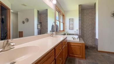 Welcome to your own private retreat in the highly sought-after - photo 19