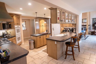 Beautiful home in 1.29 acres! Quiet, private location at end of - photo 21