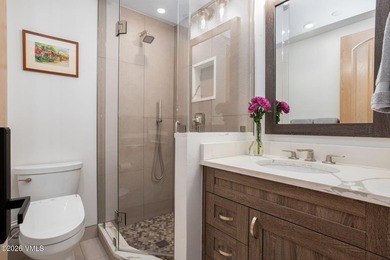 Alpine elegance meets ski-in/ski-out convenience in this - photo 21