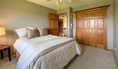 Welcome to your own private retreat in the highly sought-after - photo 25