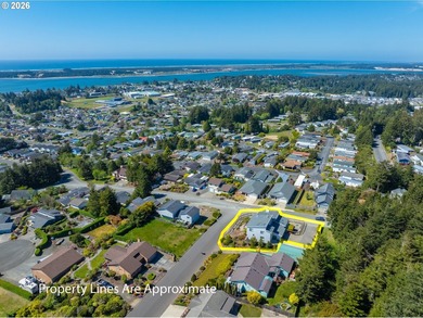 One of those houses you dream about. Stellar bay and ocean views - photo 5