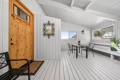 One of those houses you dream about. Stellar bay and ocean views - photo 7