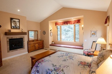 Beautiful home in 1.29 acres! Quiet, private location at end of - photo 29