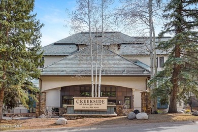 Alpine elegance meets ski-in/ski-out convenience in this - photo 30