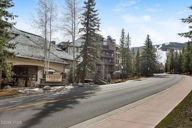 Alpine elegance meets ski-in/ski-out convenience in this - photo 31