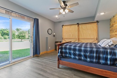 Welcome to your own private retreat in the highly sought-after - photo 32