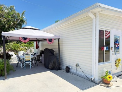 Charming 2 bedroom, 1 bath manufactured home located in the - photo 4