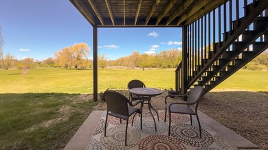 Welcome to your own private retreat in the highly sought-after - photo 37
